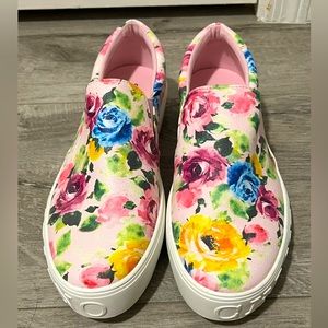 RARE NWT Christian Siriano for Payless Floral Slip-Ons